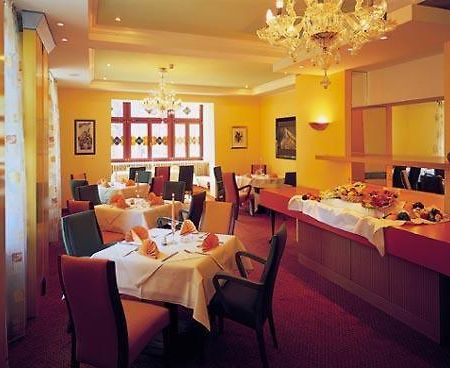 Hotel Am Kurpark Schönebeck Restauracja zdjęcie